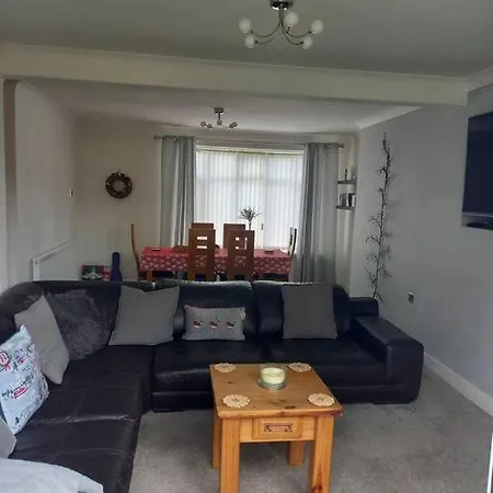 Modernised Home With 2 Bedrooms In Cardiff Esterno foto