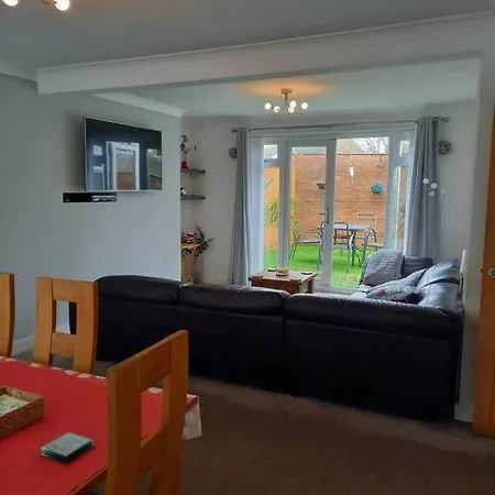 Modernised Home With 2 Bedrooms In Cardiff Esterno foto